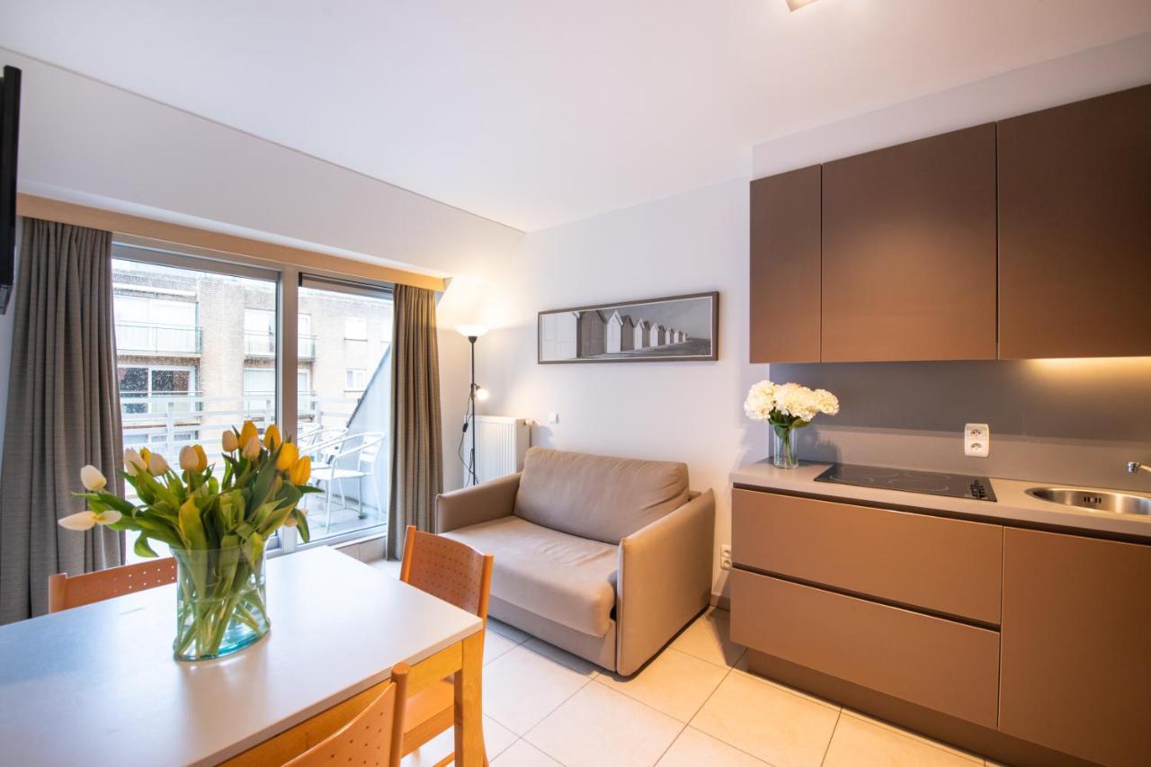Belcasa Suitehotel Middelkerke Bagian luar foto