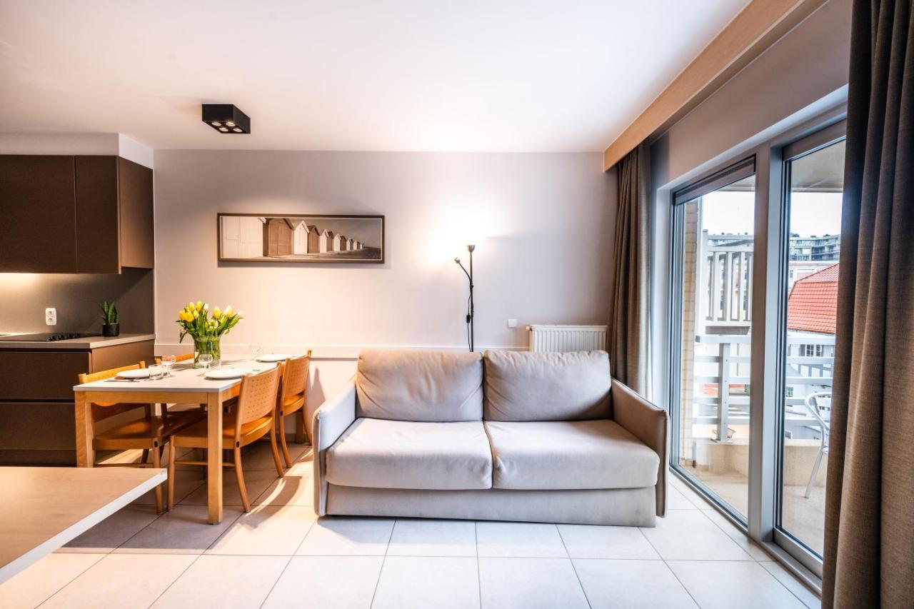 Belcasa Suitehotel Middelkerke Bagian luar foto