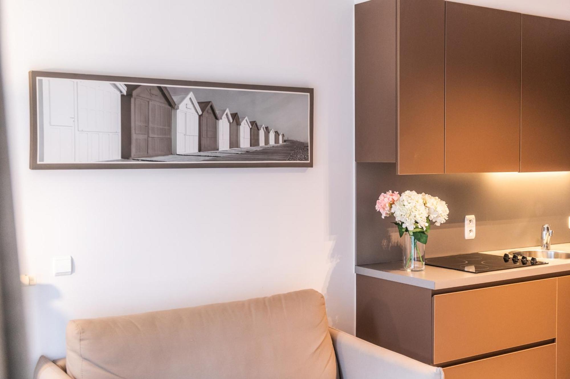 Belcasa Suitehotel Middelkerke Bagian luar foto