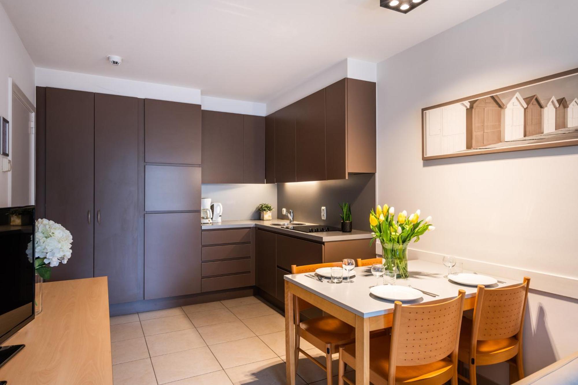 Belcasa Suitehotel Middelkerke Bagian luar foto